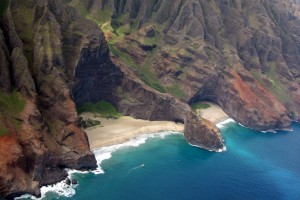 Nā Pali Coast - Honopū Arch and Honopū Beach